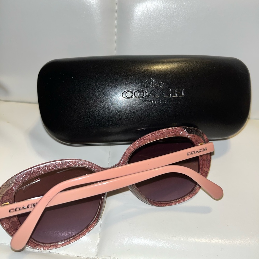Real coach sunglasses with coach case